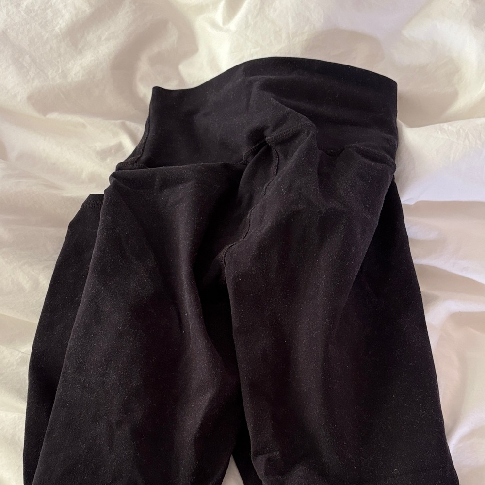 Alo Leggings